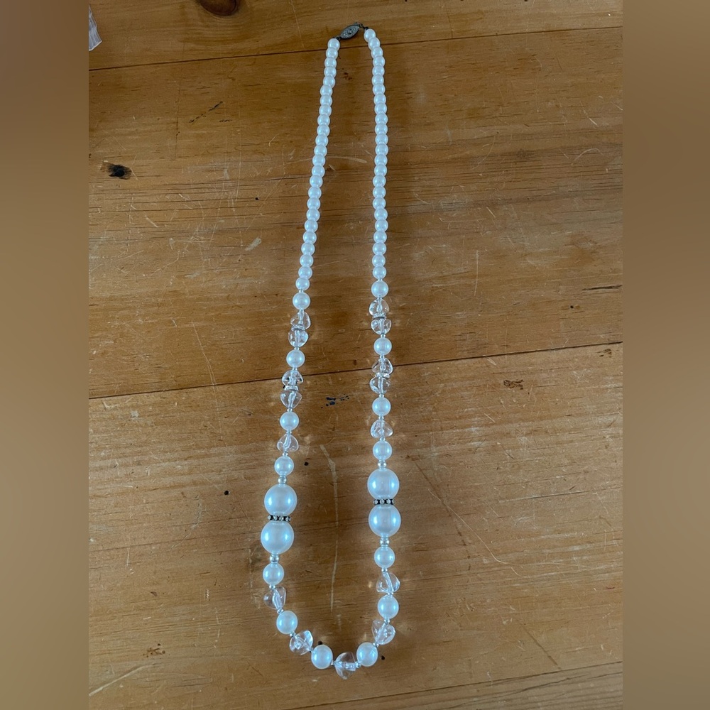 Vintage long faux pearl necklace
